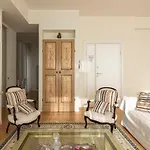 Casa Gramsci Luxury アパート ペザロ